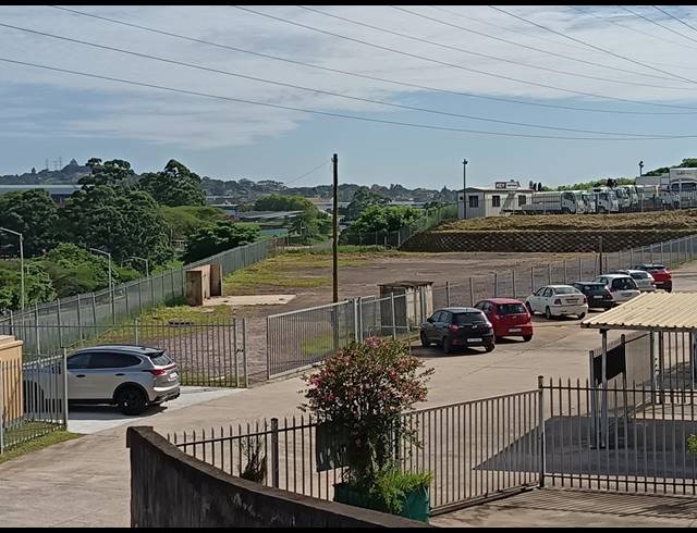 2,010M² INDUSTRIAL YARD TO LET IN NEW GERMANY